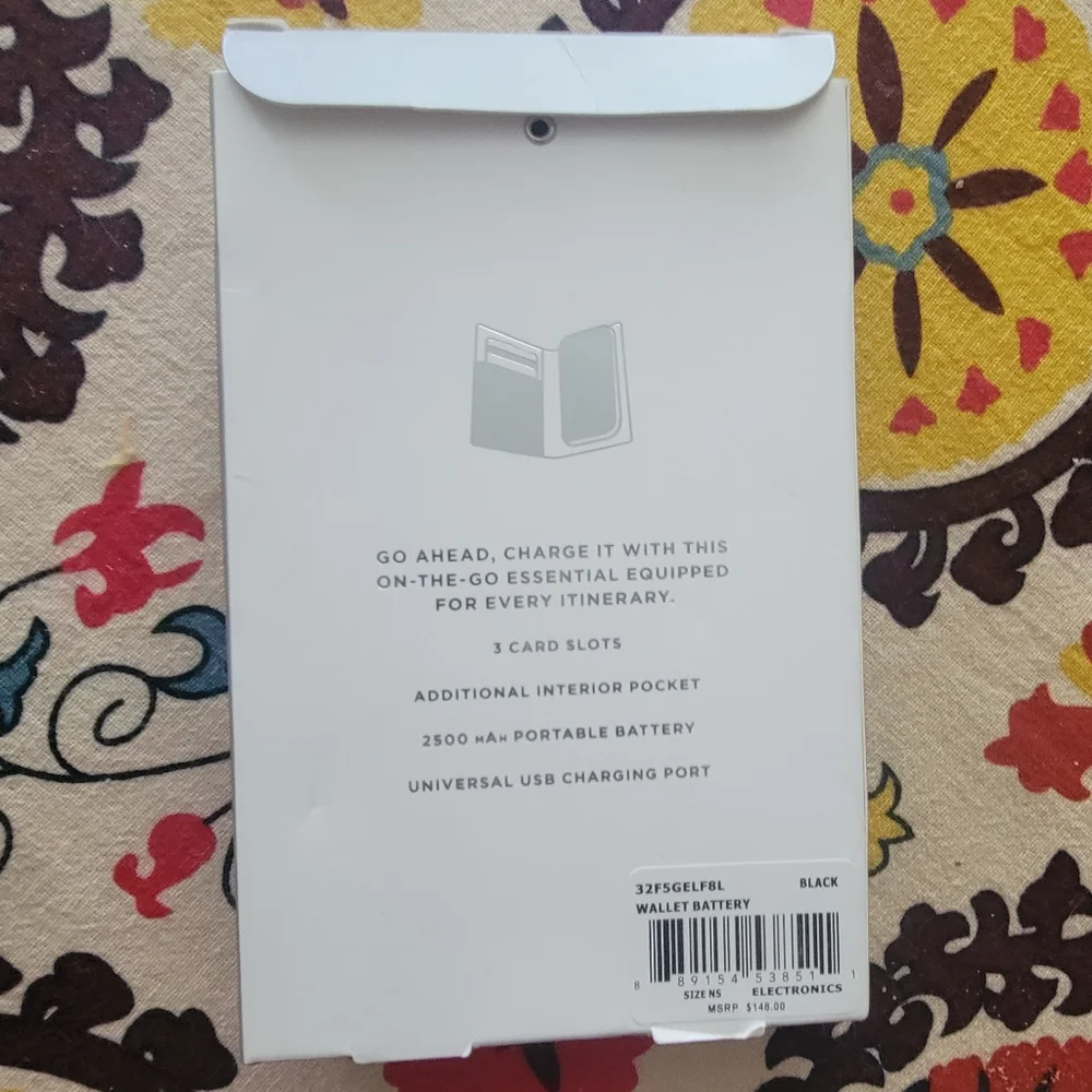 NWT! Michael Kors Phone Charging Wallet